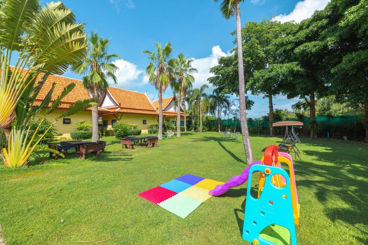 Phuket Kana International Hotel普吉岛卡娜国际酒店 Rawai Bagian luar foto