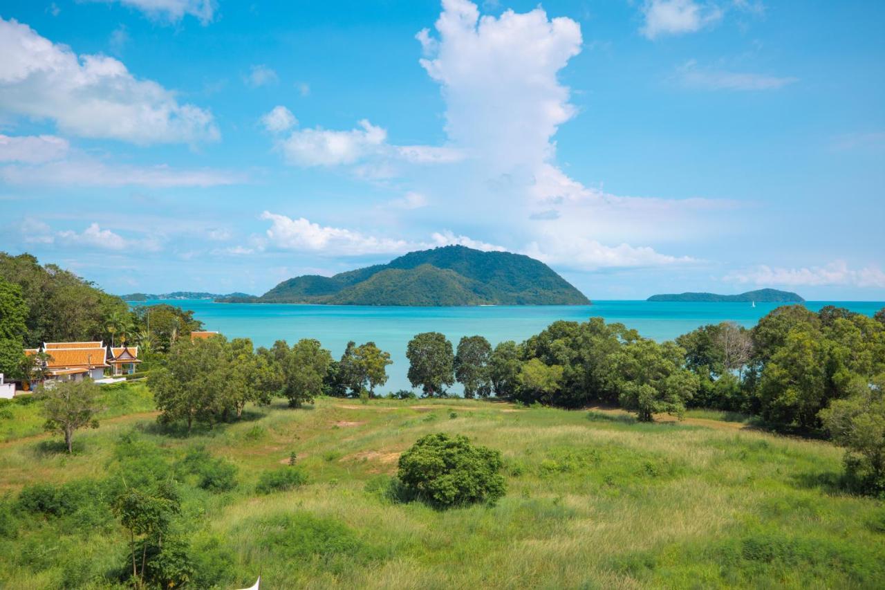 Phuket Kana International Hotel普吉岛卡娜国际酒店 Rawai Bagian luar foto