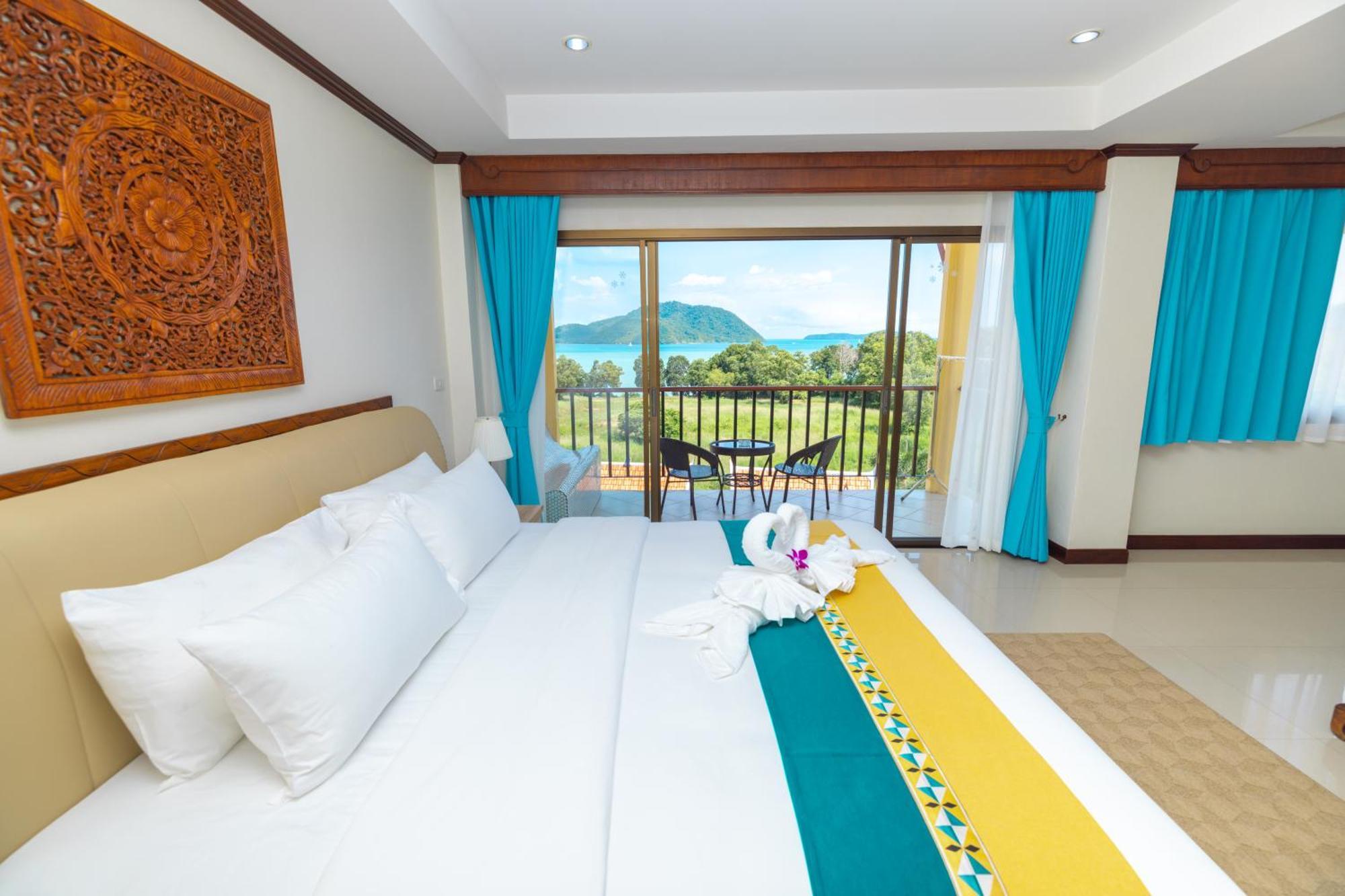 Phuket Kana International Hotel普吉岛卡娜国际酒店 Rawai Bagian luar foto