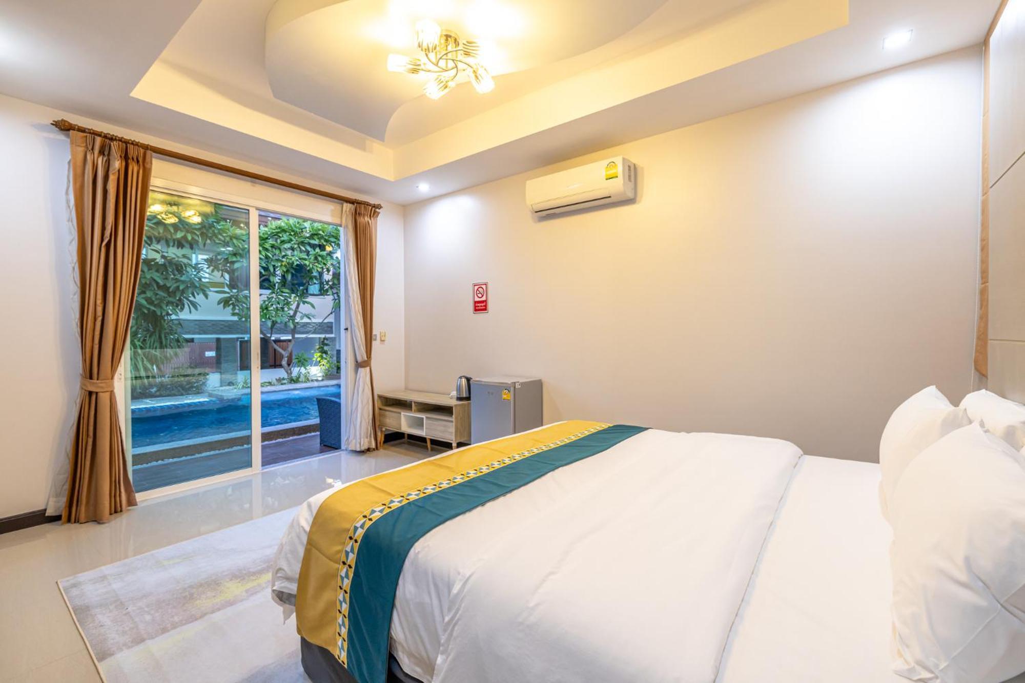Phuket Kana International Hotel普吉岛卡娜国际酒店 Rawai Bagian luar foto